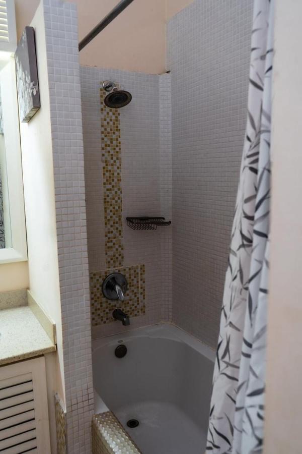 Smart Villa @ Richmond מראה חיצוני תמונה
